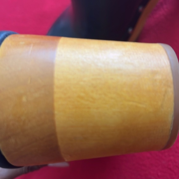 UGG size 7 - Picture 13 of 17